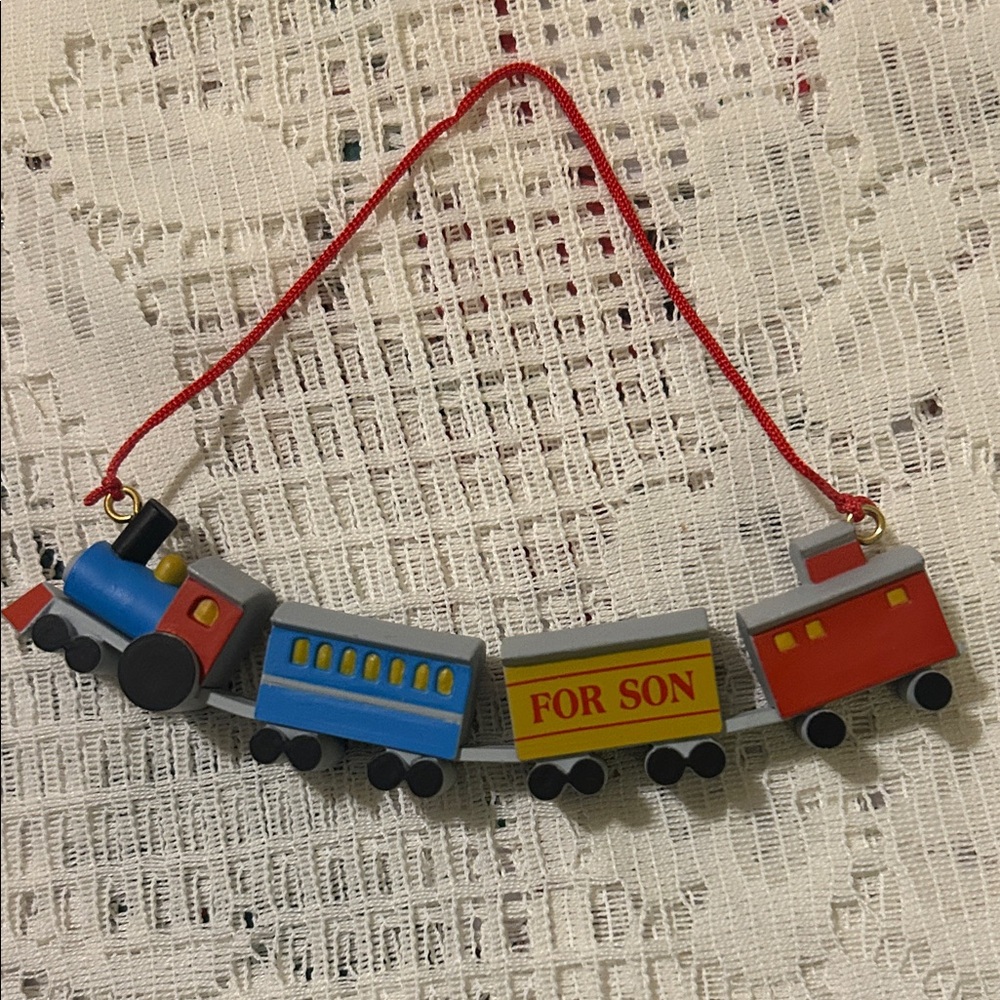 🆓FREE WITH PURCHASE🥳 🚂Vintage Hallmark “For Son” Train Ornament ✨Dated 1987✨